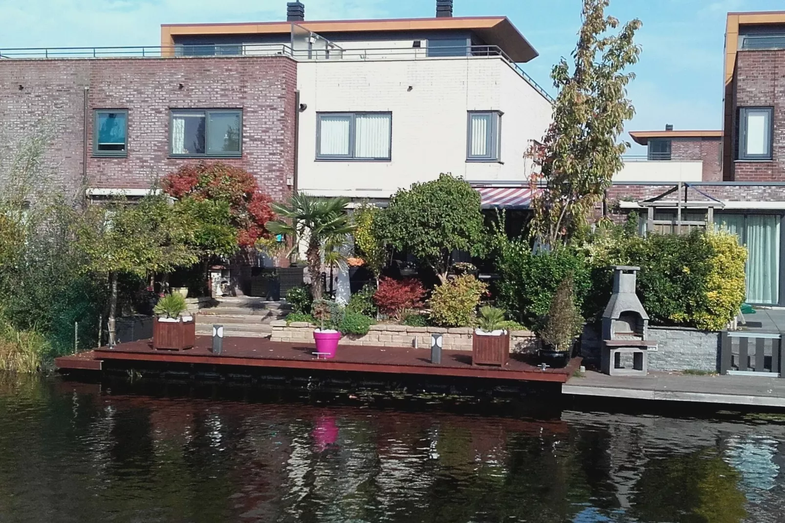 Alkmaar aan het water-Buitenkant zomer