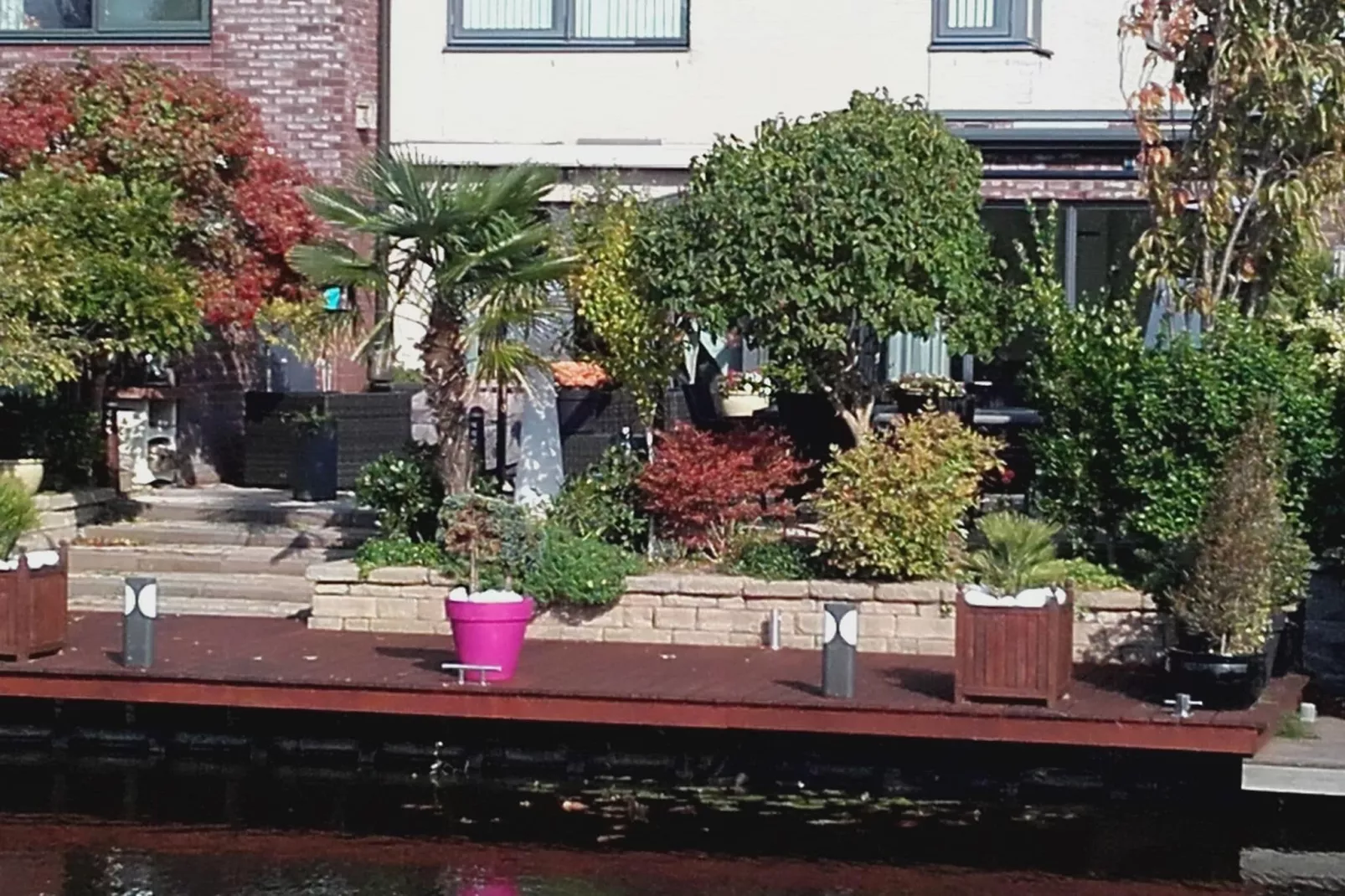 Alkmaar aan het water-Tuinen zomer