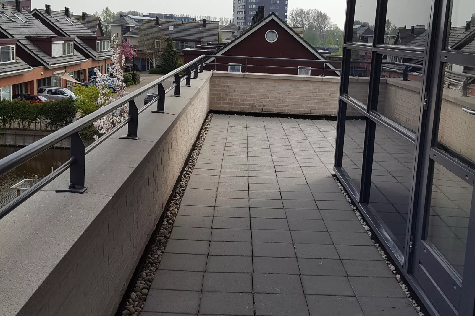 Alkmaar aan het water-Terrasbalkon