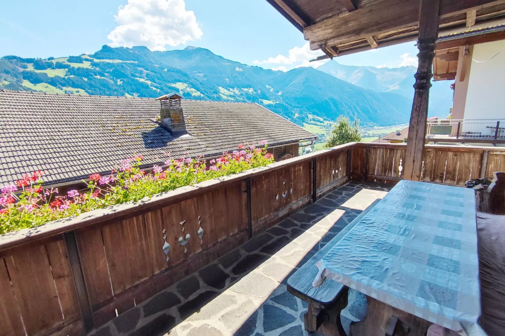 Ferienhaus Linda-Terrasbalkon