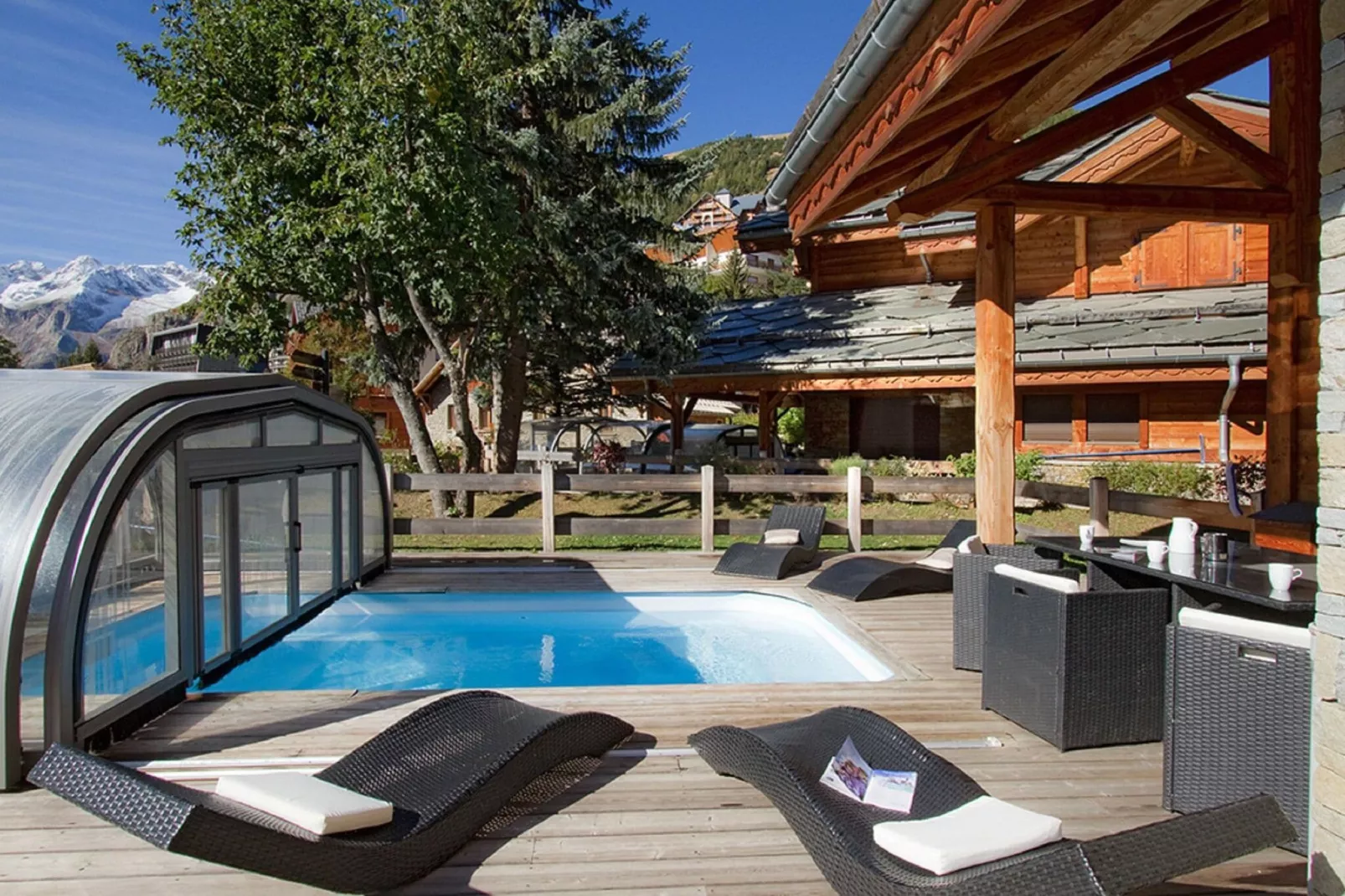 Chalet Le Loup Lodge-Zwembad