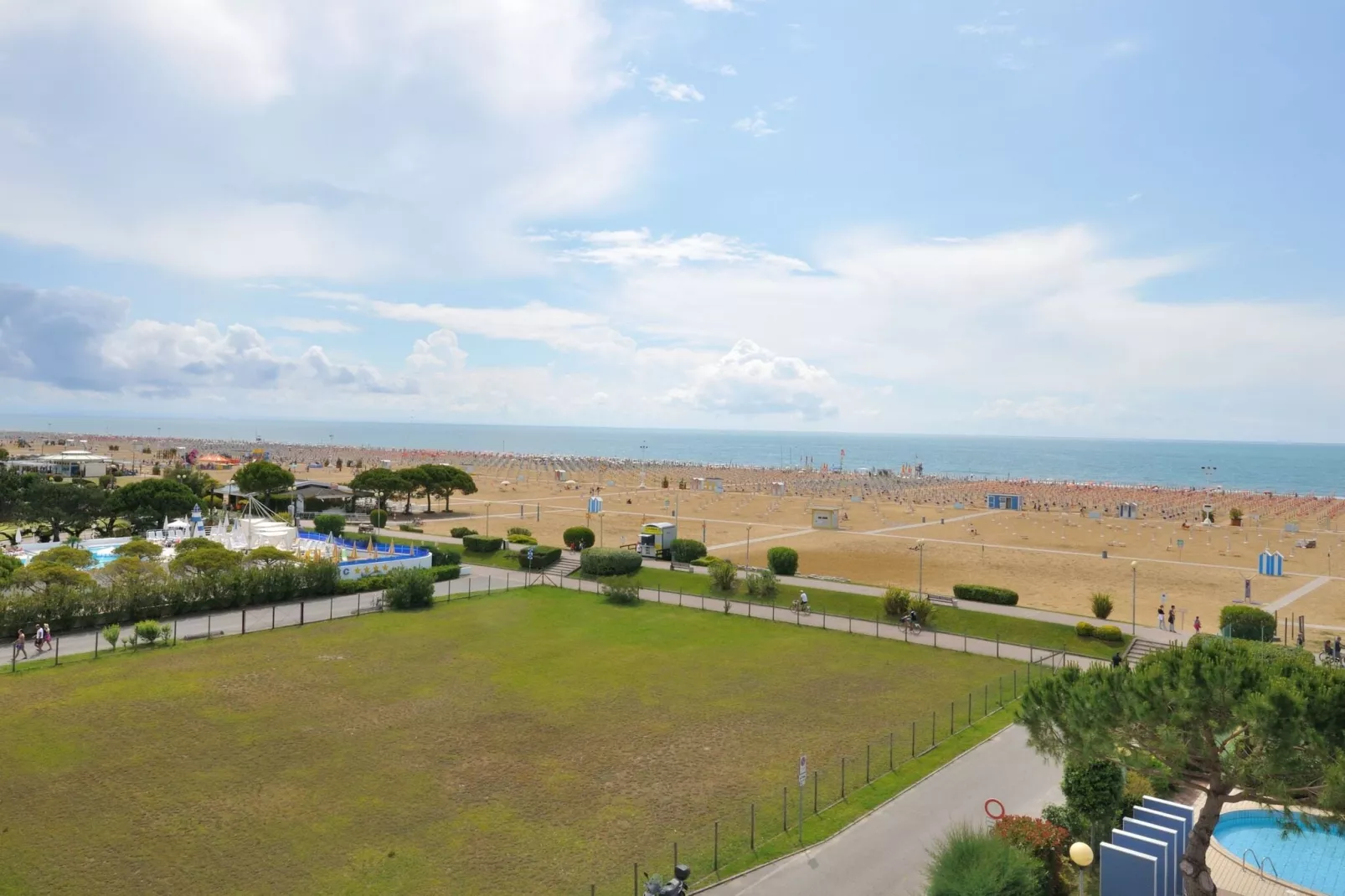 Residence Luxor Bibione SpiaggiaB / 41-Uitzicht zomer