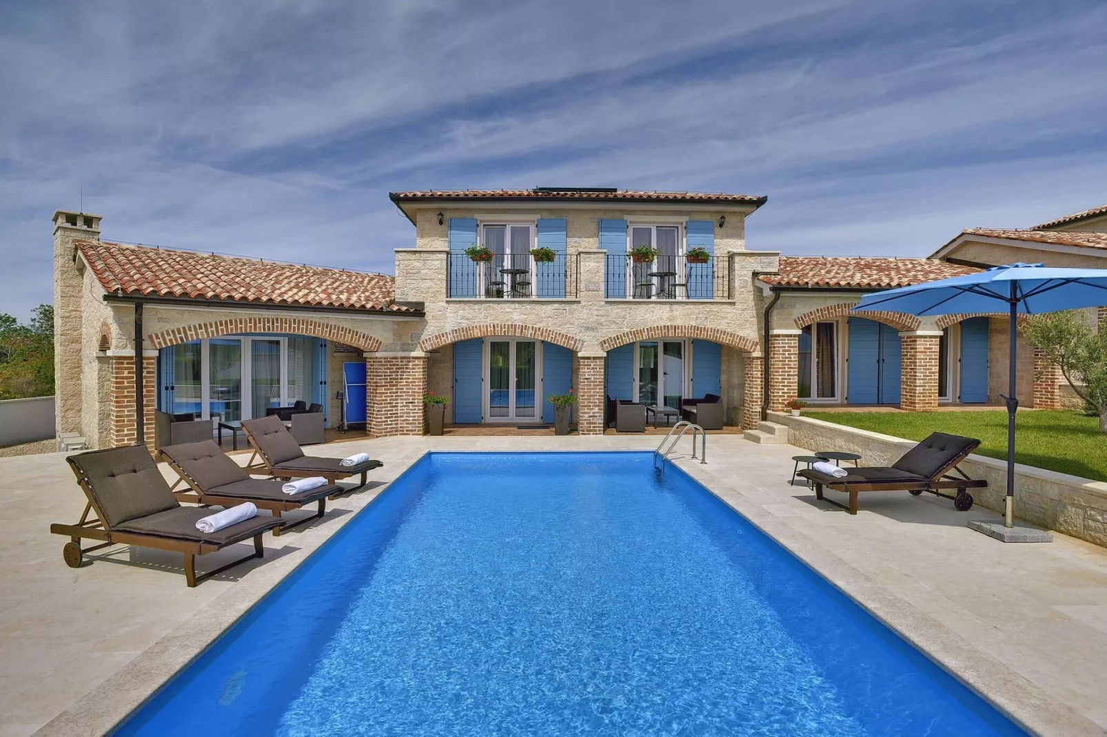Villa Dennis with private pool