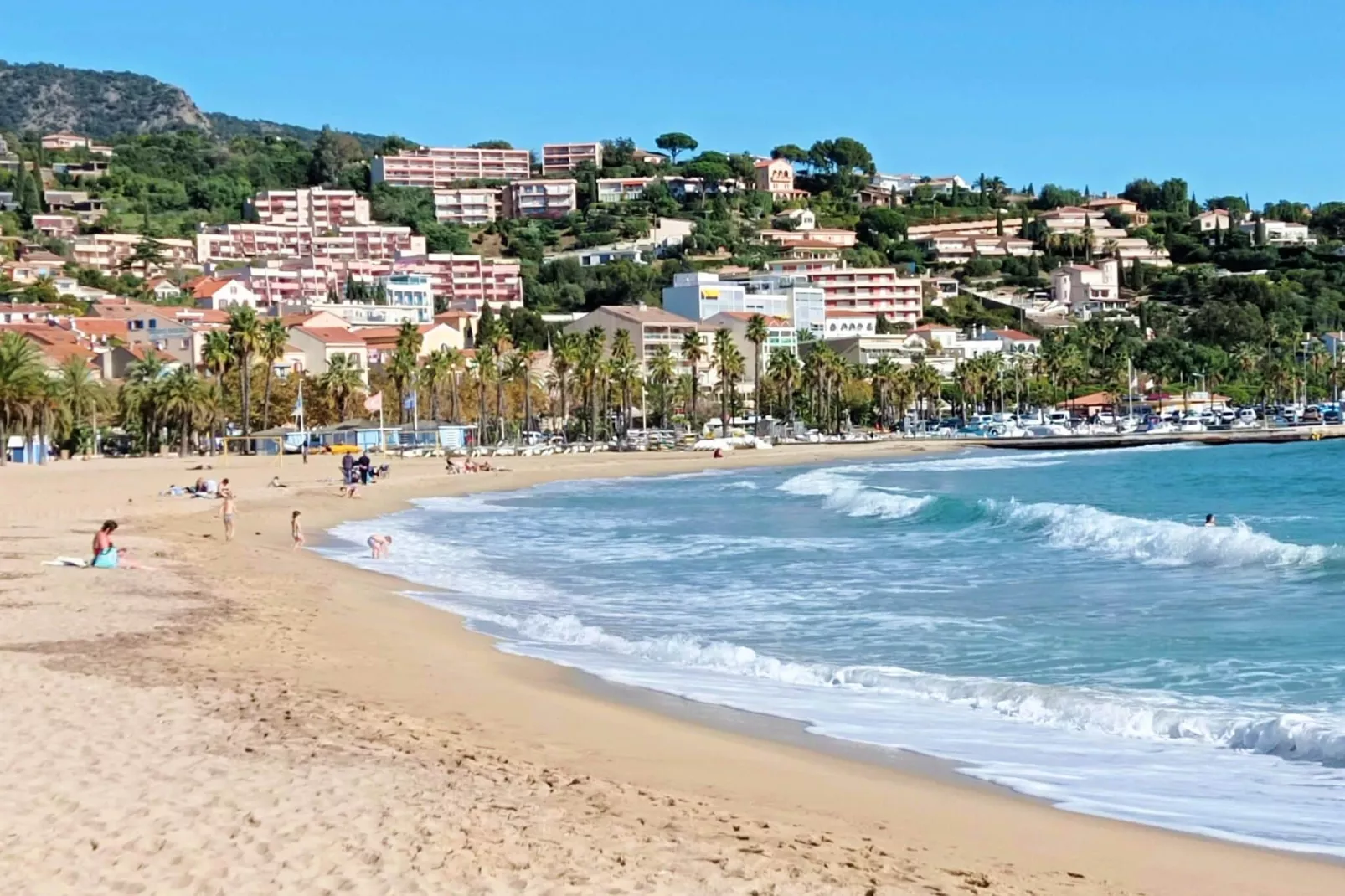 Villa avec piscine vue mer et proche plage à Bormes les Mimosas-Gebieden zomer 5km