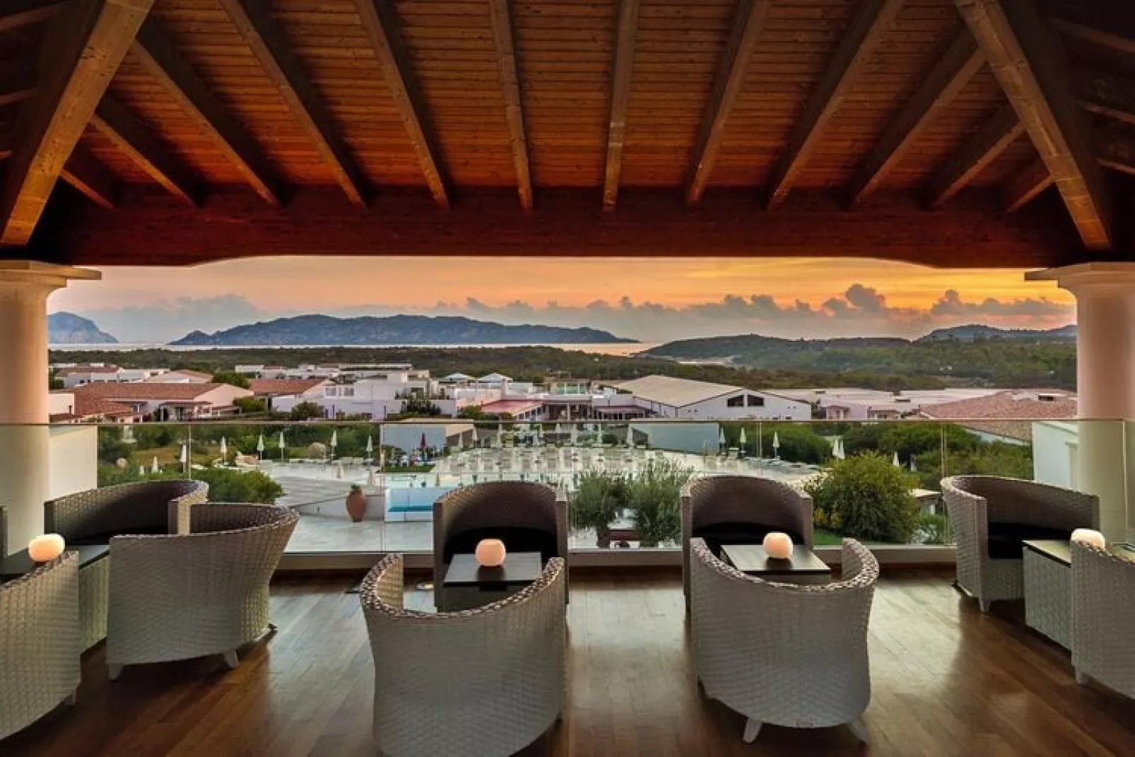 Holiday resort Grande Baia Resort San Teodoro-Trilocale PLUS con Terrazza o balcone-Terrasbalkon