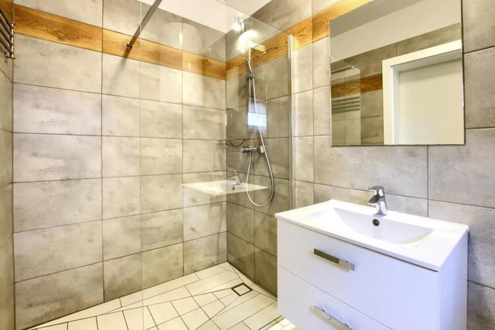 Domy z basenem Rogowo dla 6 osób-Badkamer