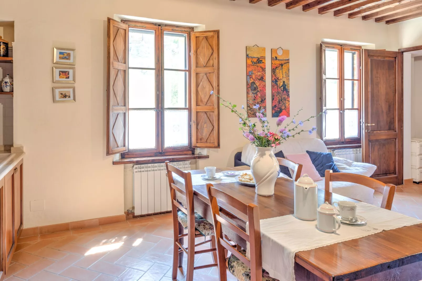 Le Ginestre-Eetkamer