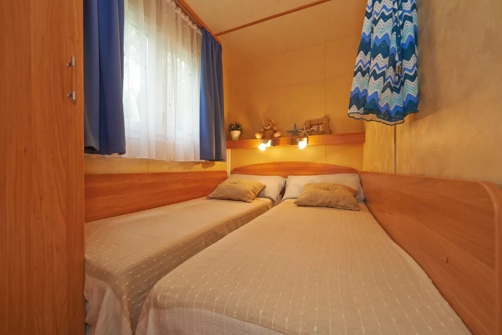 Baia Domizia Villaggio Camping E2-Slaapkamer