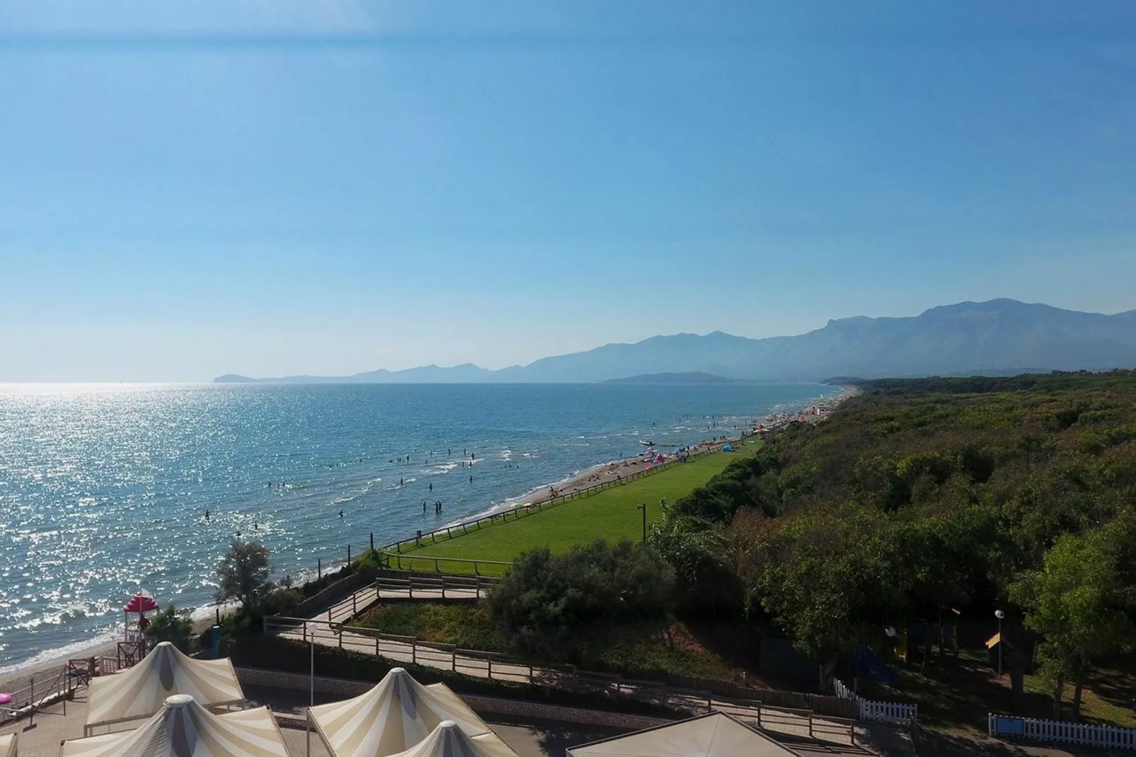 Baia Domizia Villaggio Camping E3-Gebieden zomer 1km