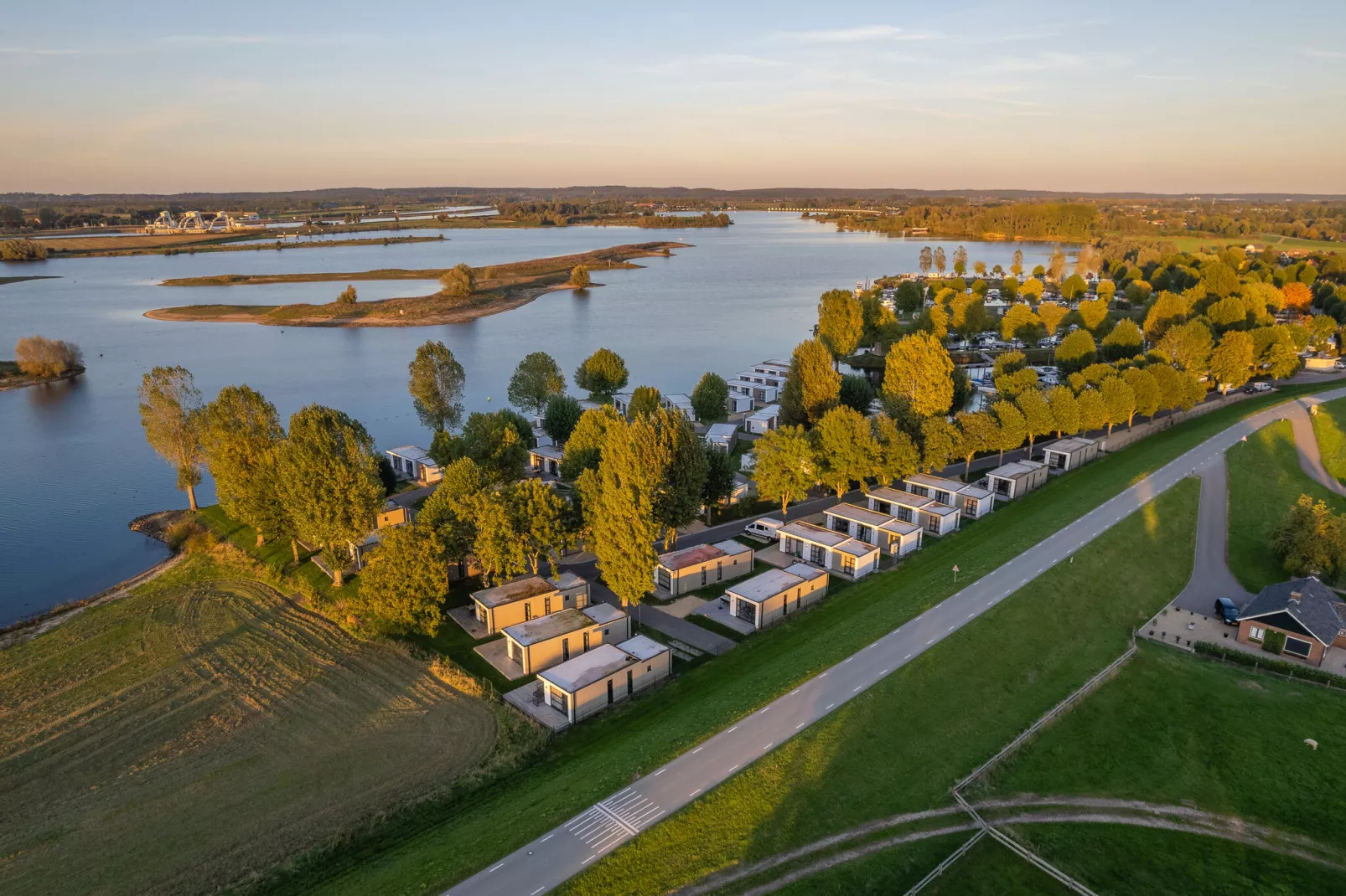 MarinaPark Bad Nederrijn 5-Gebieden zomer 1km