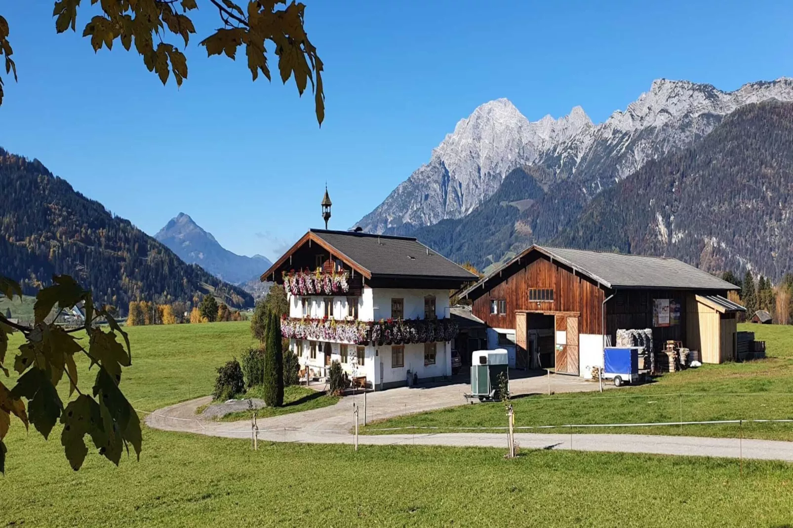 Ferienwohnung am Bio-Bauernhof-Buitenkant zomer