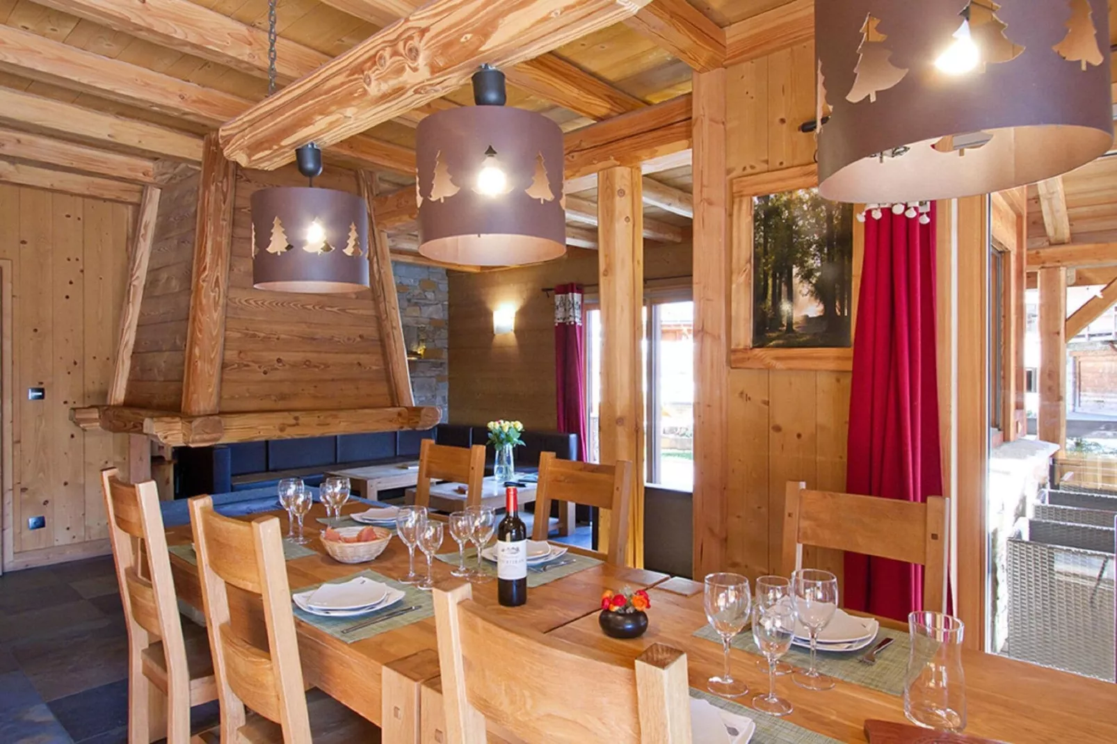 Chalet Le Prestige Lodge-Eetkamer