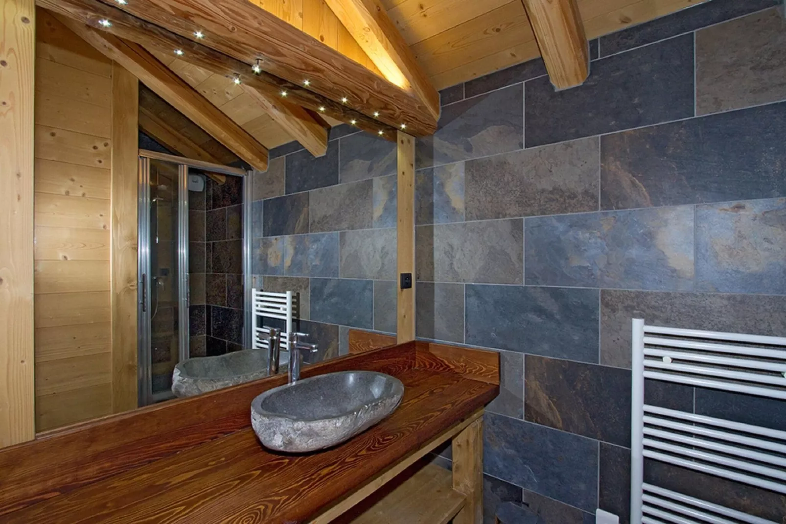 Chalet Le Prestige Lodge-Badkamer