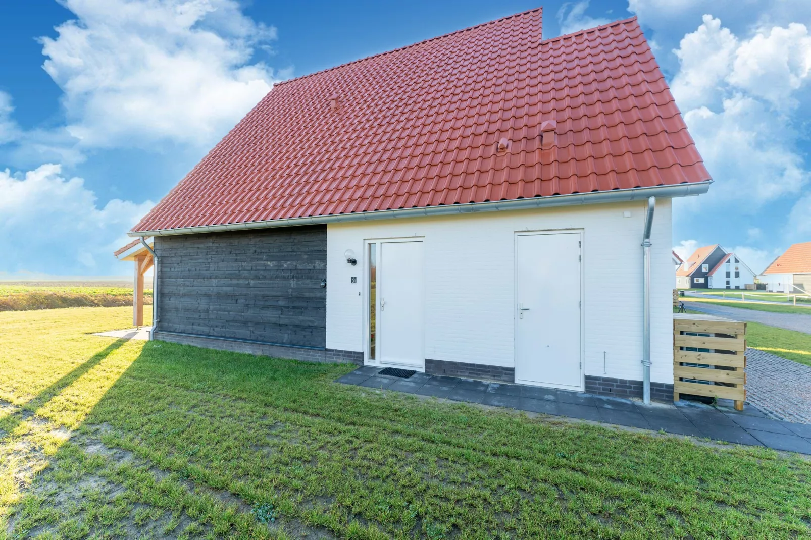 De Roodborst Huis Nr 31-Tuinen zomer