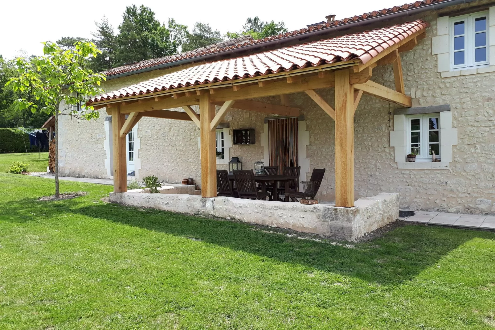 Maison de vacances Verteillac-Terrasbalkon