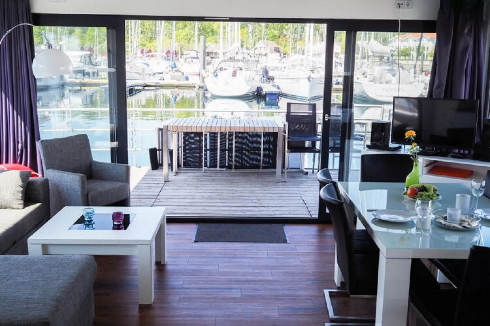 Hausboot Family & Friends LP2 / 1-2 Personen-Woonkamer