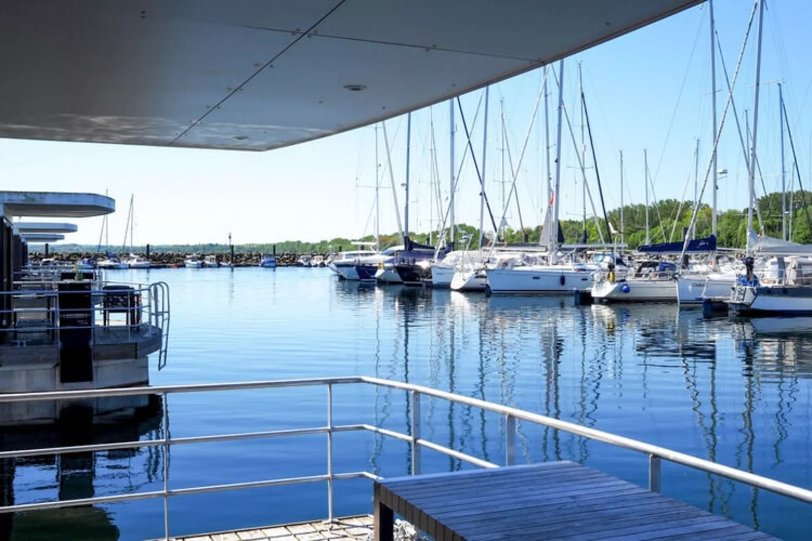 Hausboot Family & Friends LP2 / 1-2 Personen-Terrasbalkon