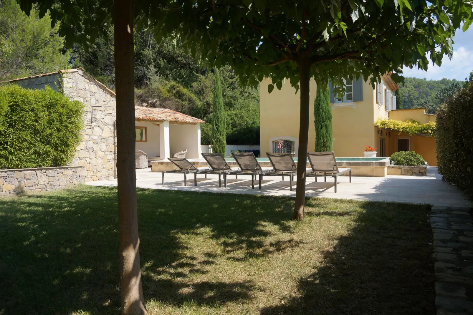 Villa Casaou-Uitzicht zomer