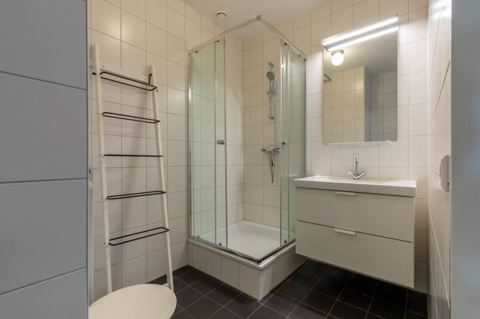 Appartement - Willibrordusplein 28e  Zoutelande-Badkamer