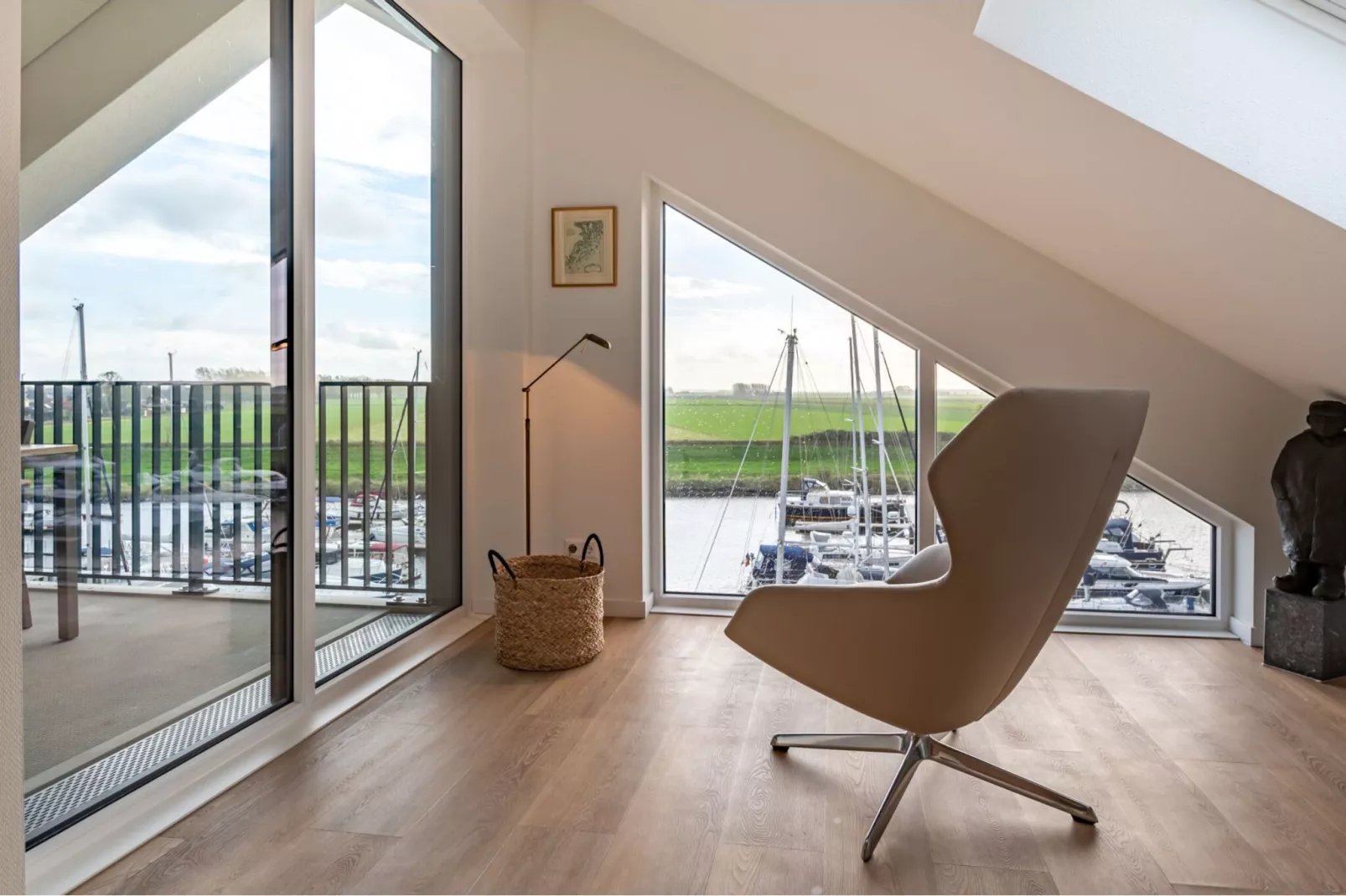 Harbour Loft 3C Residence Marina-Woonkamer