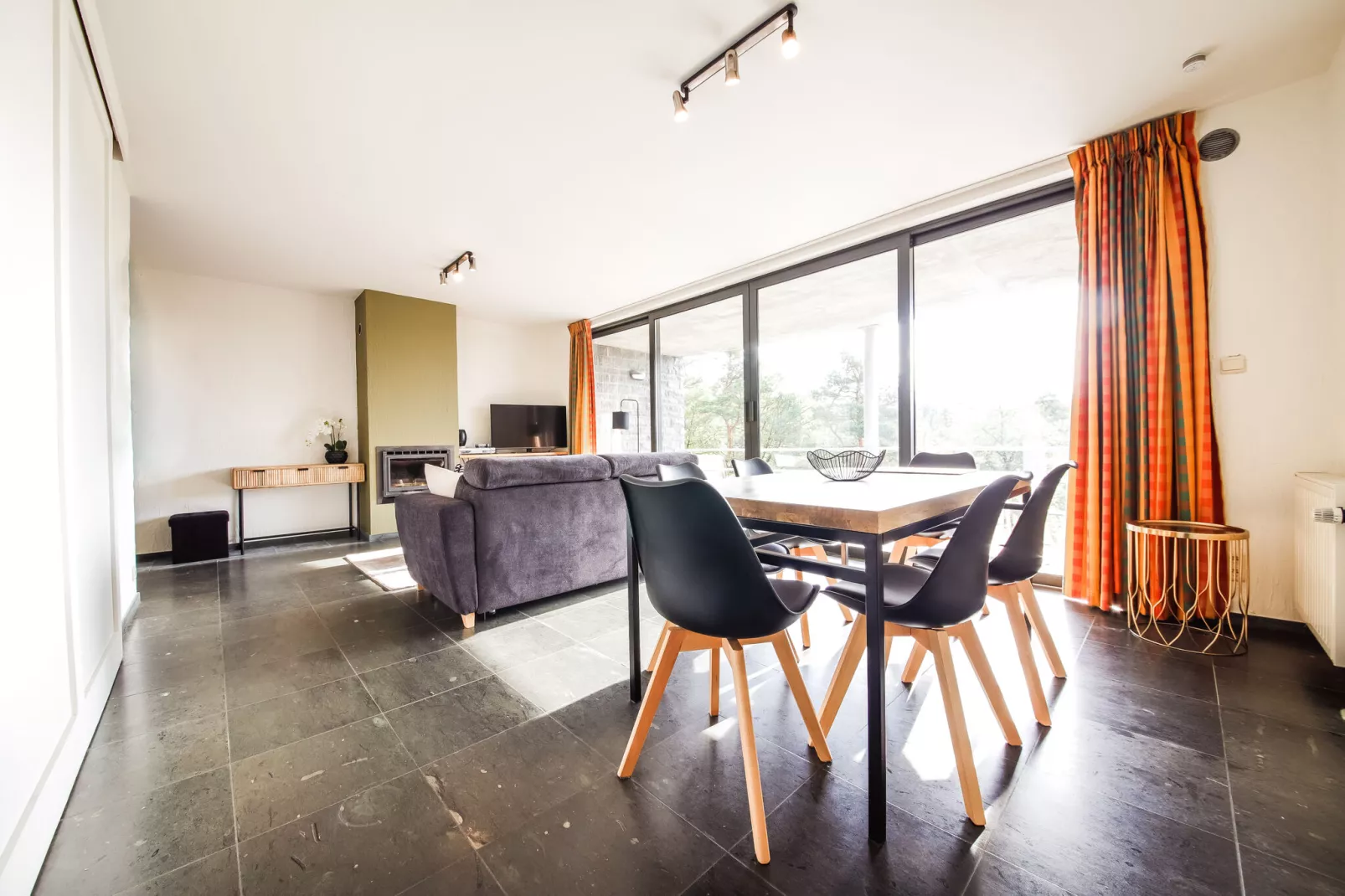 Castel 'Golf' Appart 4 Pers-Eetkamer