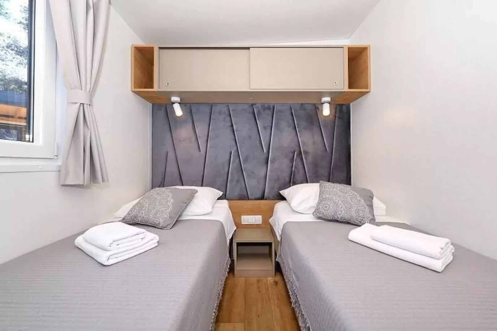 Mobile Homes in Camping Park Soline - Biograd - Type Glamping Deluxe 32 qm-Slaapkamer