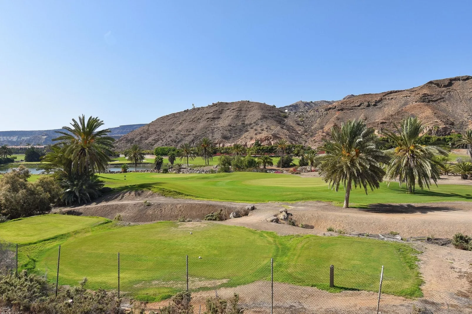 VILLA TAURO SERENITY-Gebieden zomer 1km