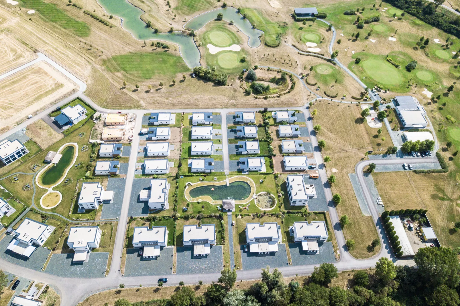 Modern appartement in Lutzmannsburg met zwemvijver en tuin-Gebieden zomer 1km