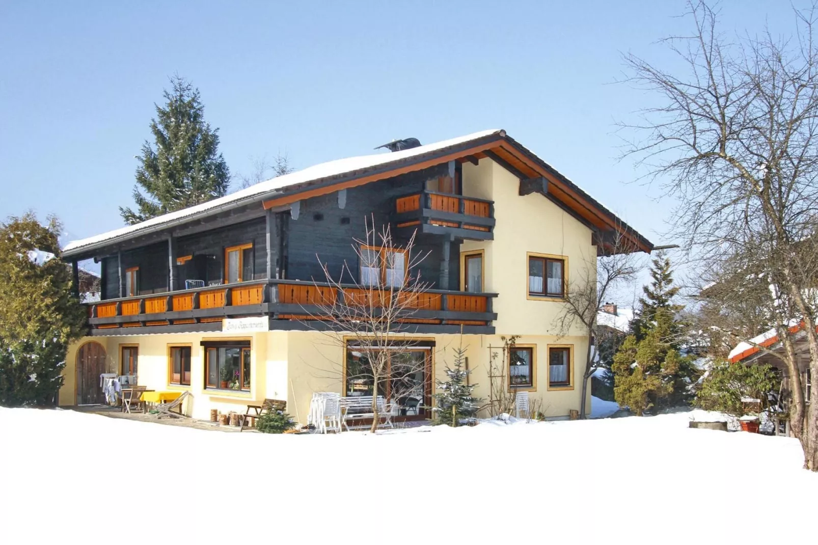 Tonis Apartments 2- 55 qm-Exterieur winter