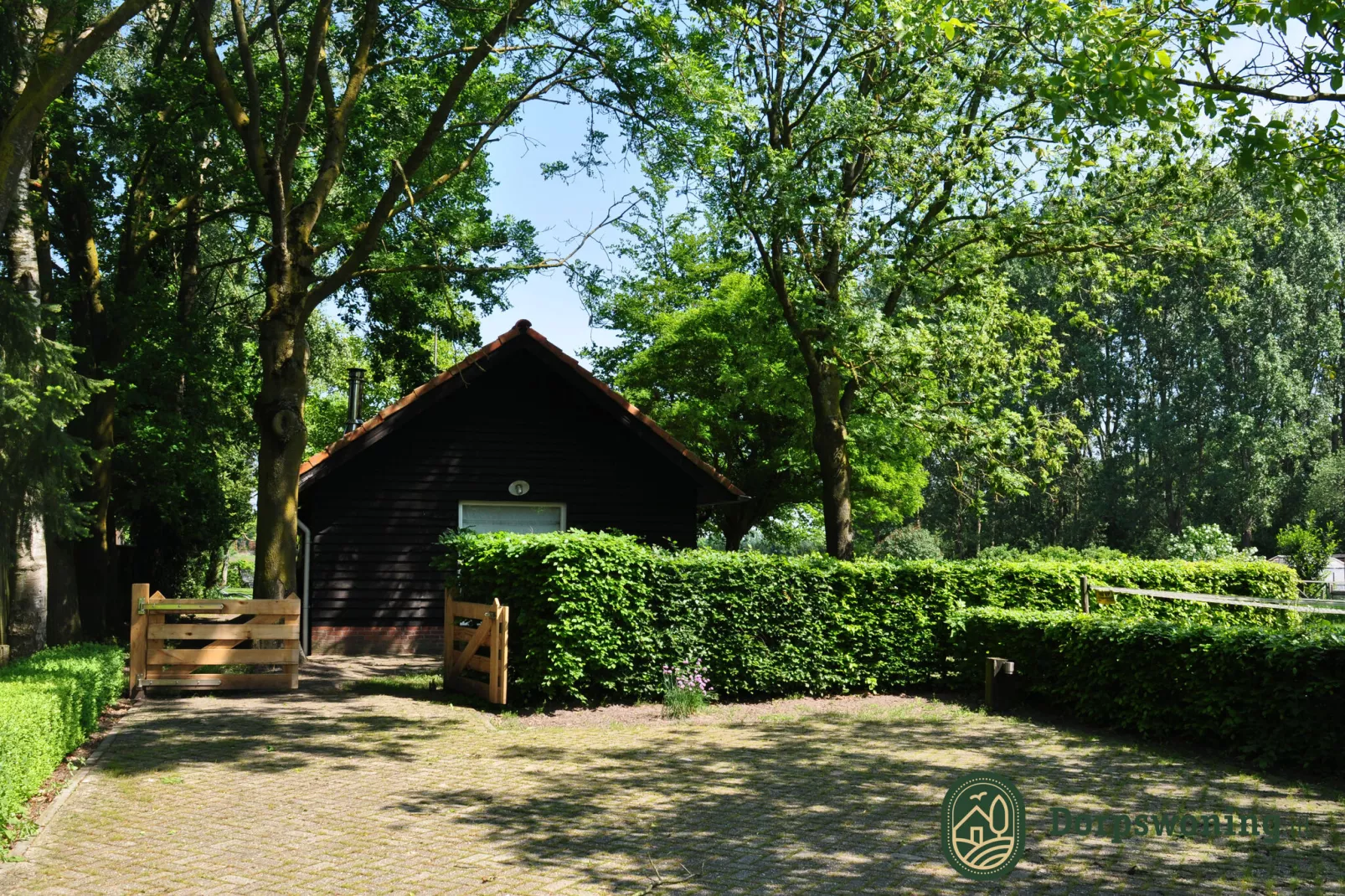 Dorpswoning Het Knusse-Buitenkant zomer