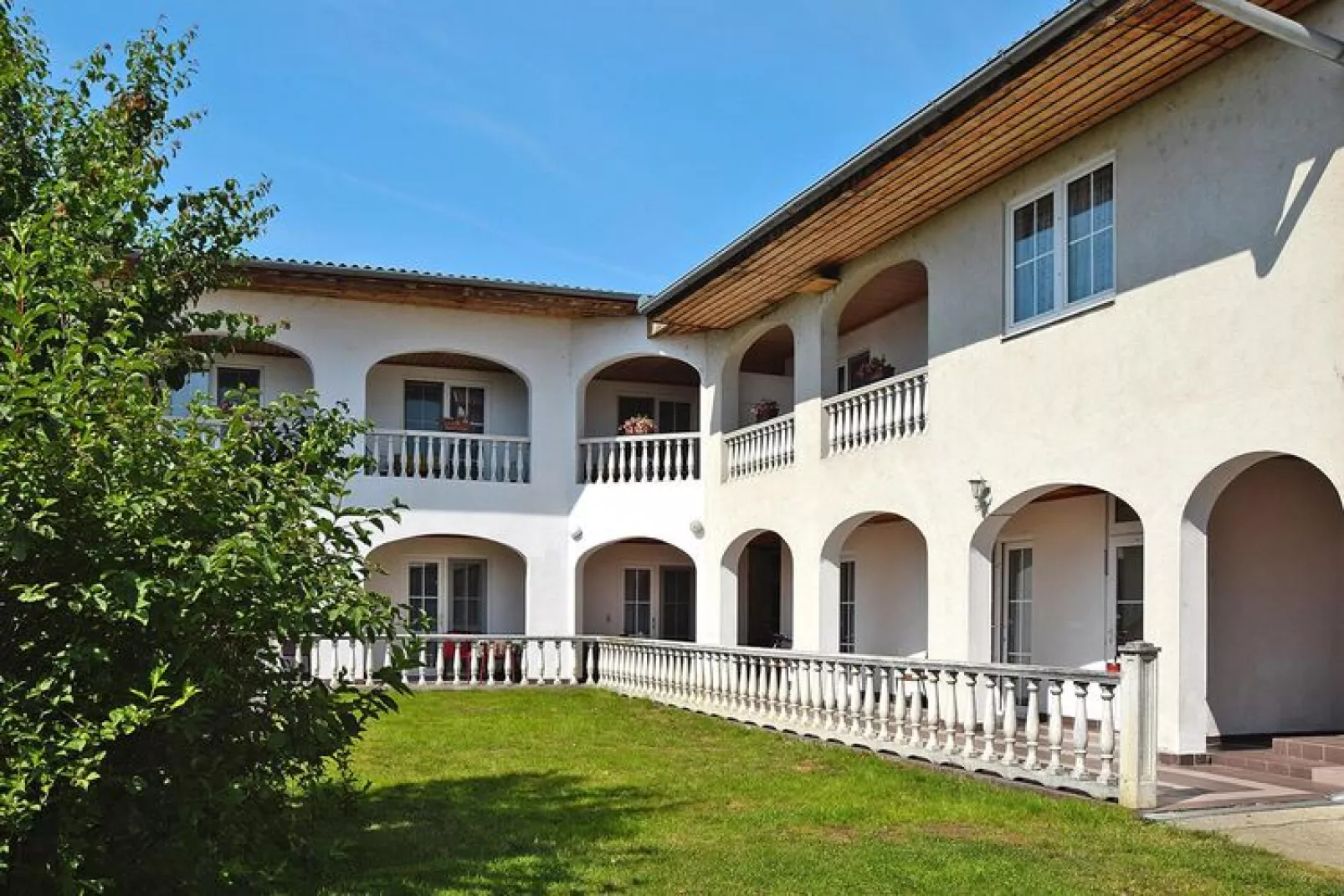 Appartementhaus Rosenhof Podersdorf