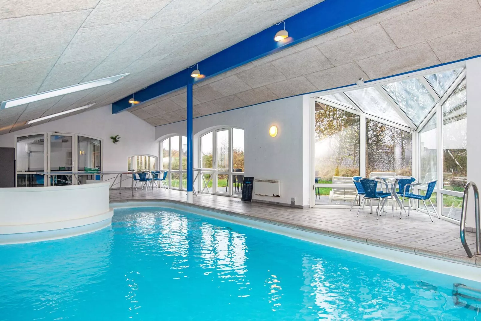 12 persoons vakantie huis in Henne-Zwembad