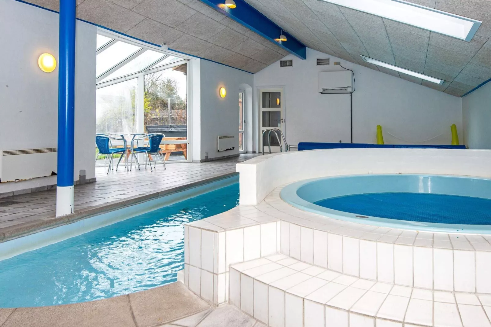 12 persoons vakantie huis in Henne-Spa