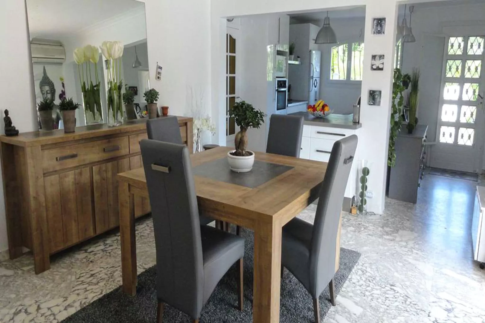 Villa Suvieres-Keuken