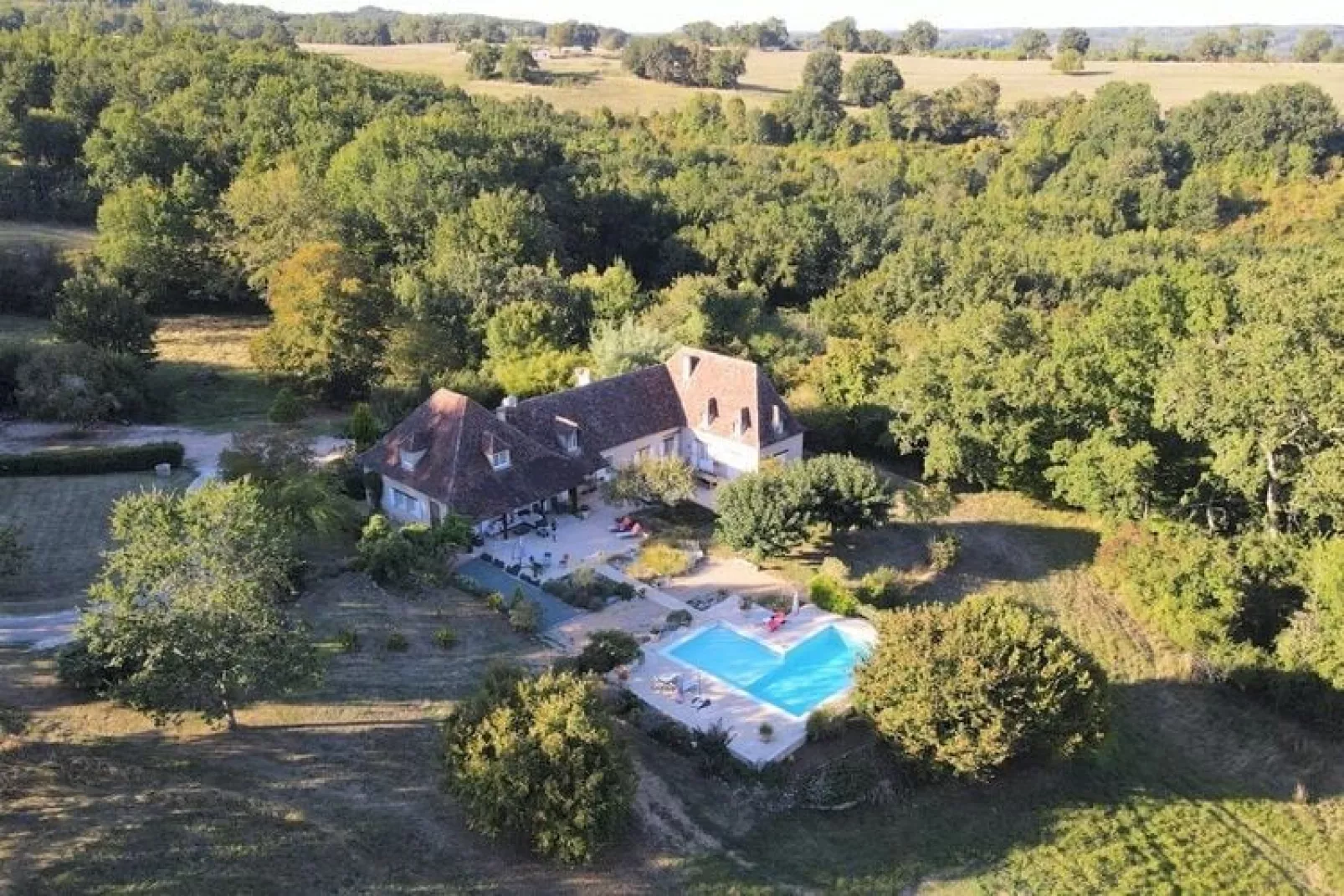 Belle Villa 16 pers Piscine-Buitenkant zomer