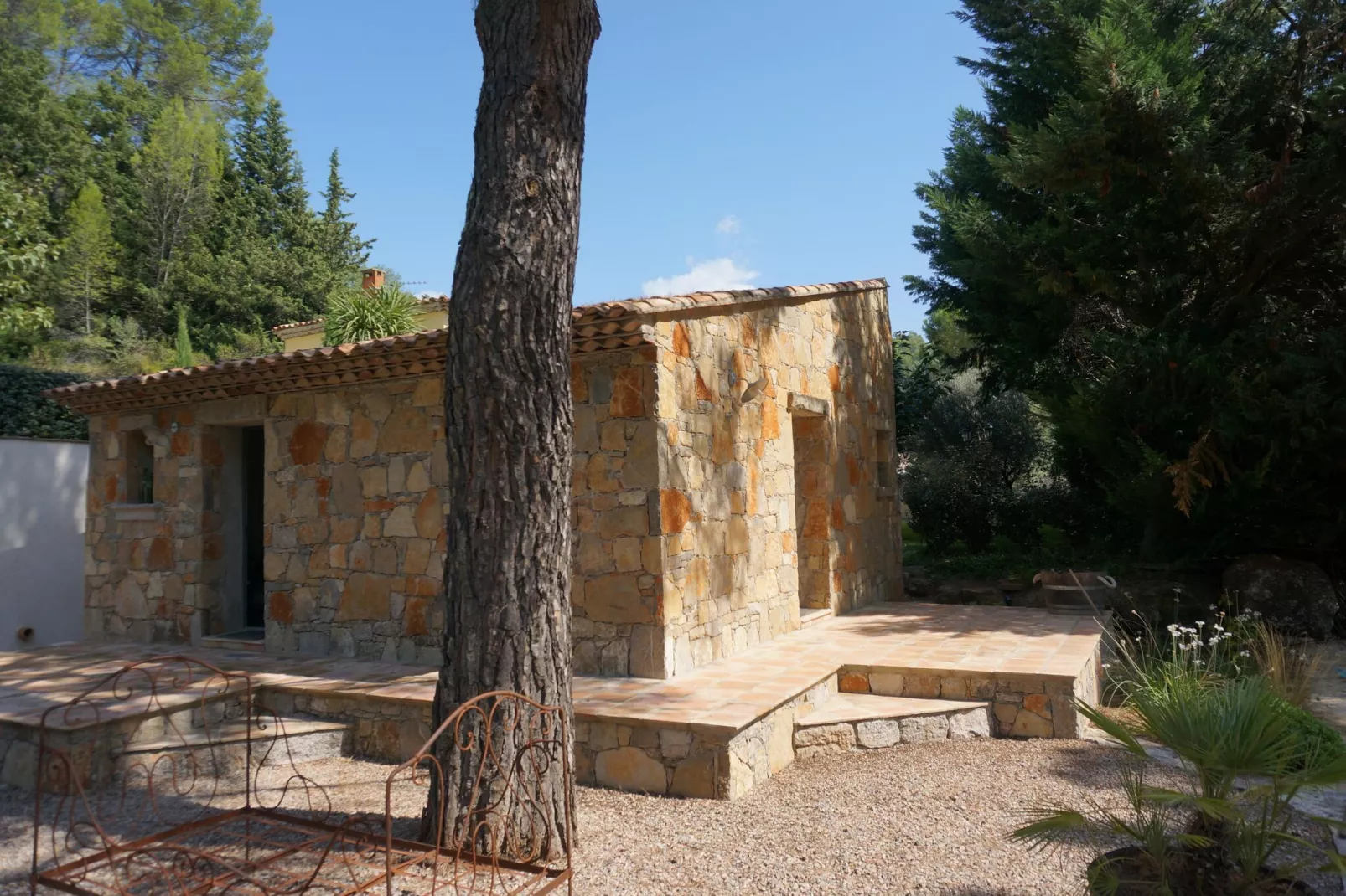 Villa Casaou-Buitenkant zomer