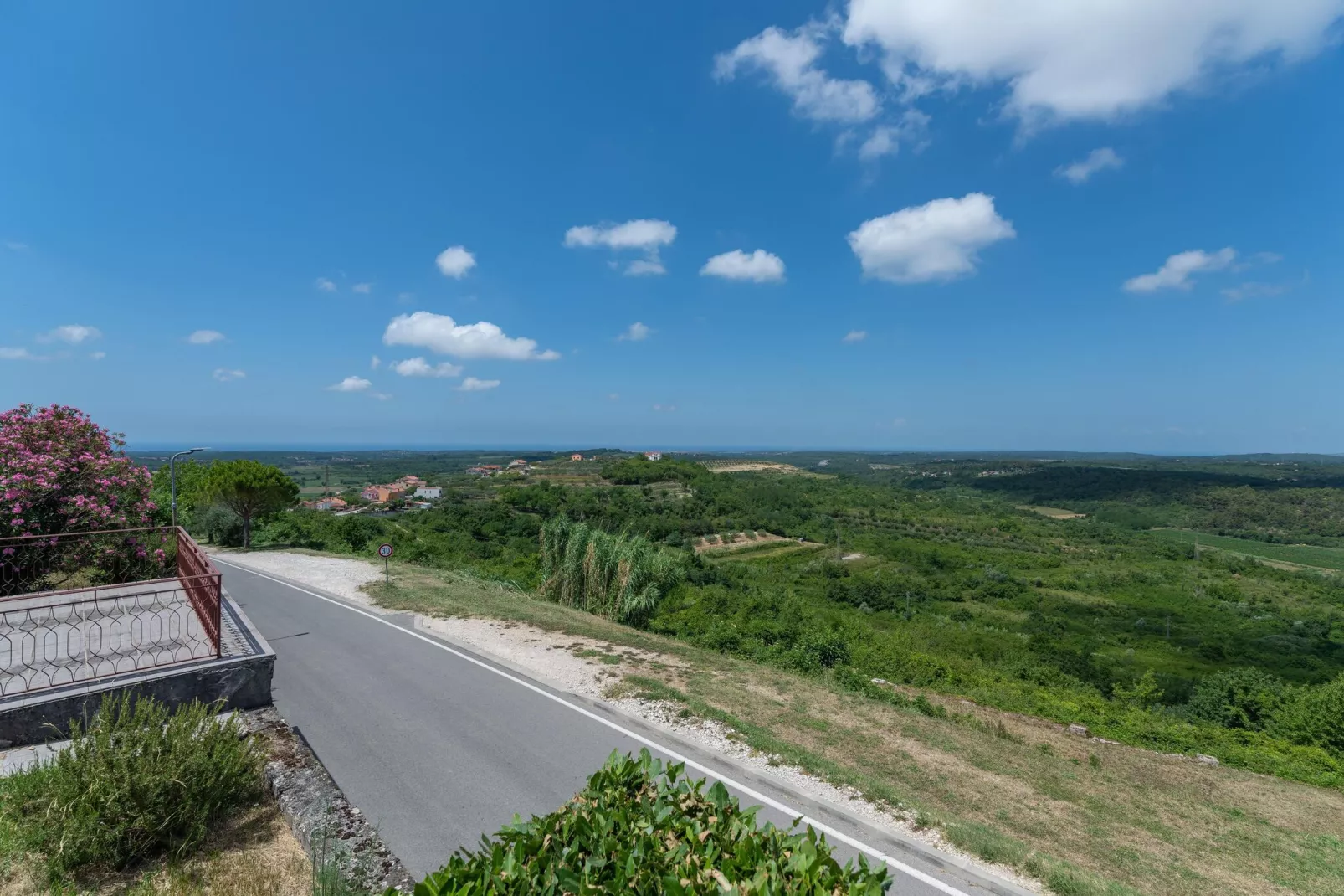 Villa Bellavista-Gebieden zomer 1km