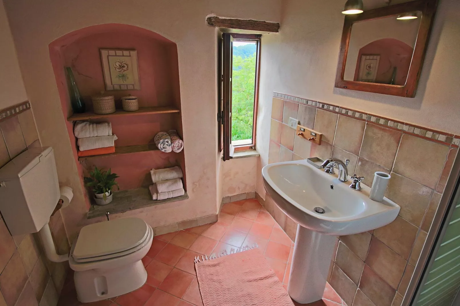 Casal Corniolo- Montalto-Badkamer