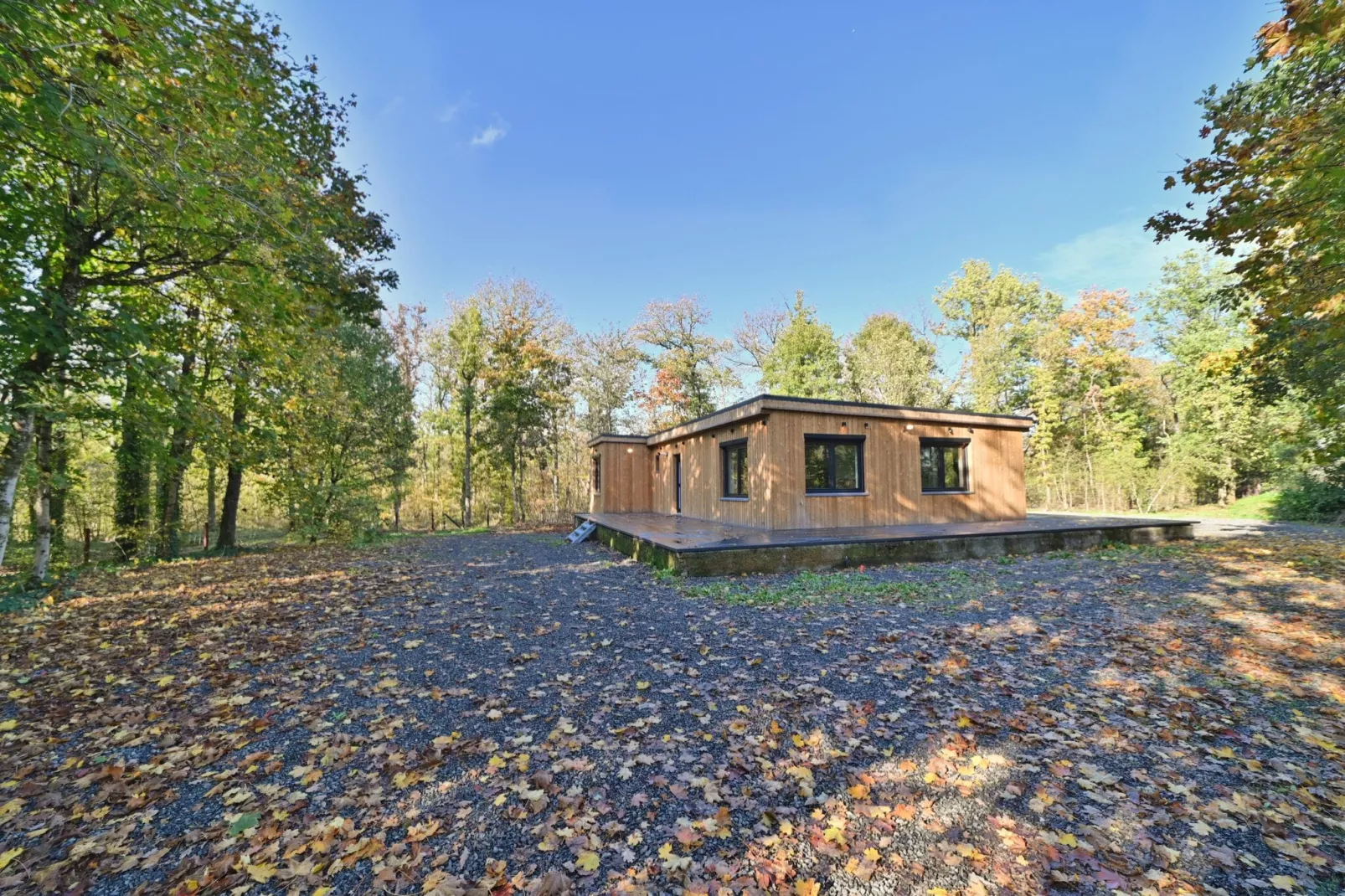 CHALET DES BOIS-Buitenkant zomer