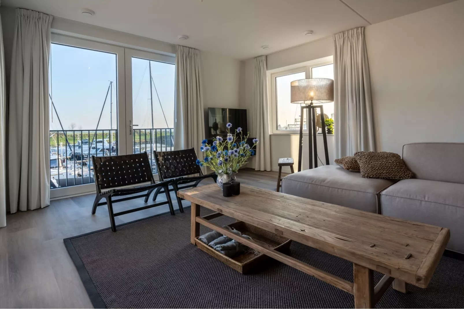 Harbour Loft 1K Residence Marina havenzicht-Woonkamer