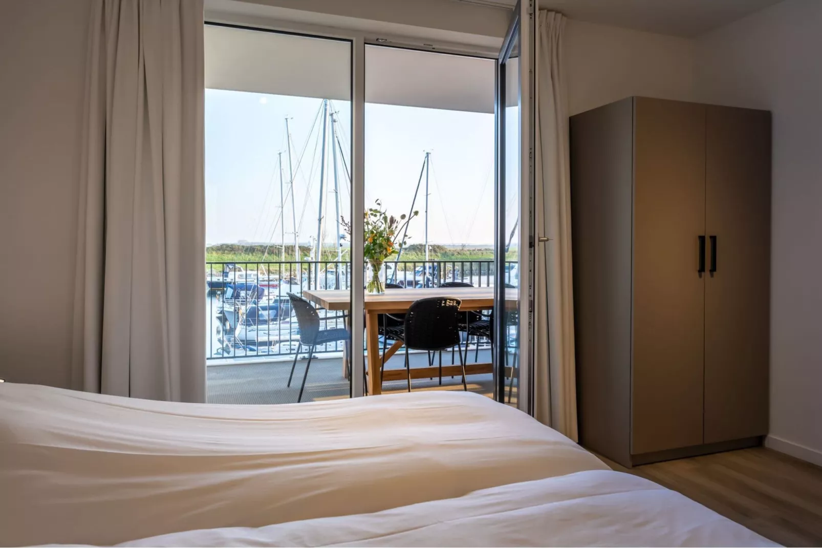 Harbour Loft 1K Residence Marina havenzicht-Slaapkamer