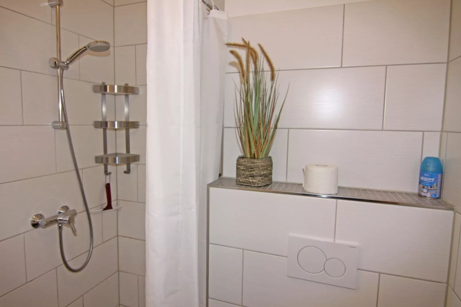 2-Raum-App / 48 qm / 36 EG-links-Badkamer