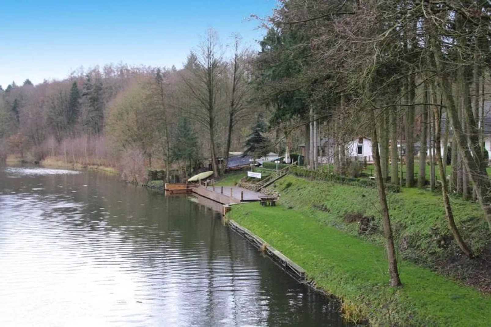 Ferienhaus Vieting direkt am Eldeufer in Parchim-Waterzicht