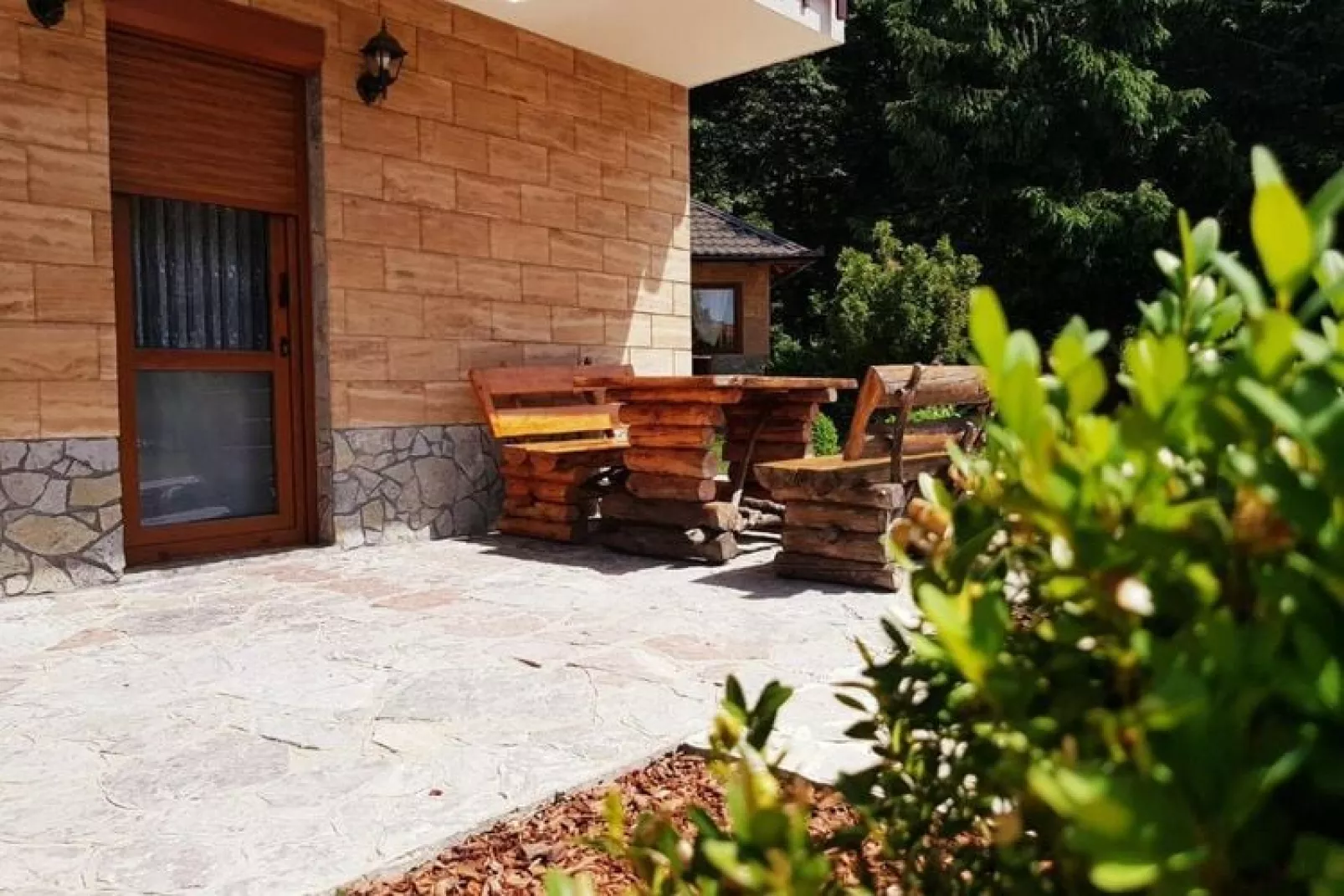 Green Valley Guesthouse double room 2 persons-Terrasbalkon