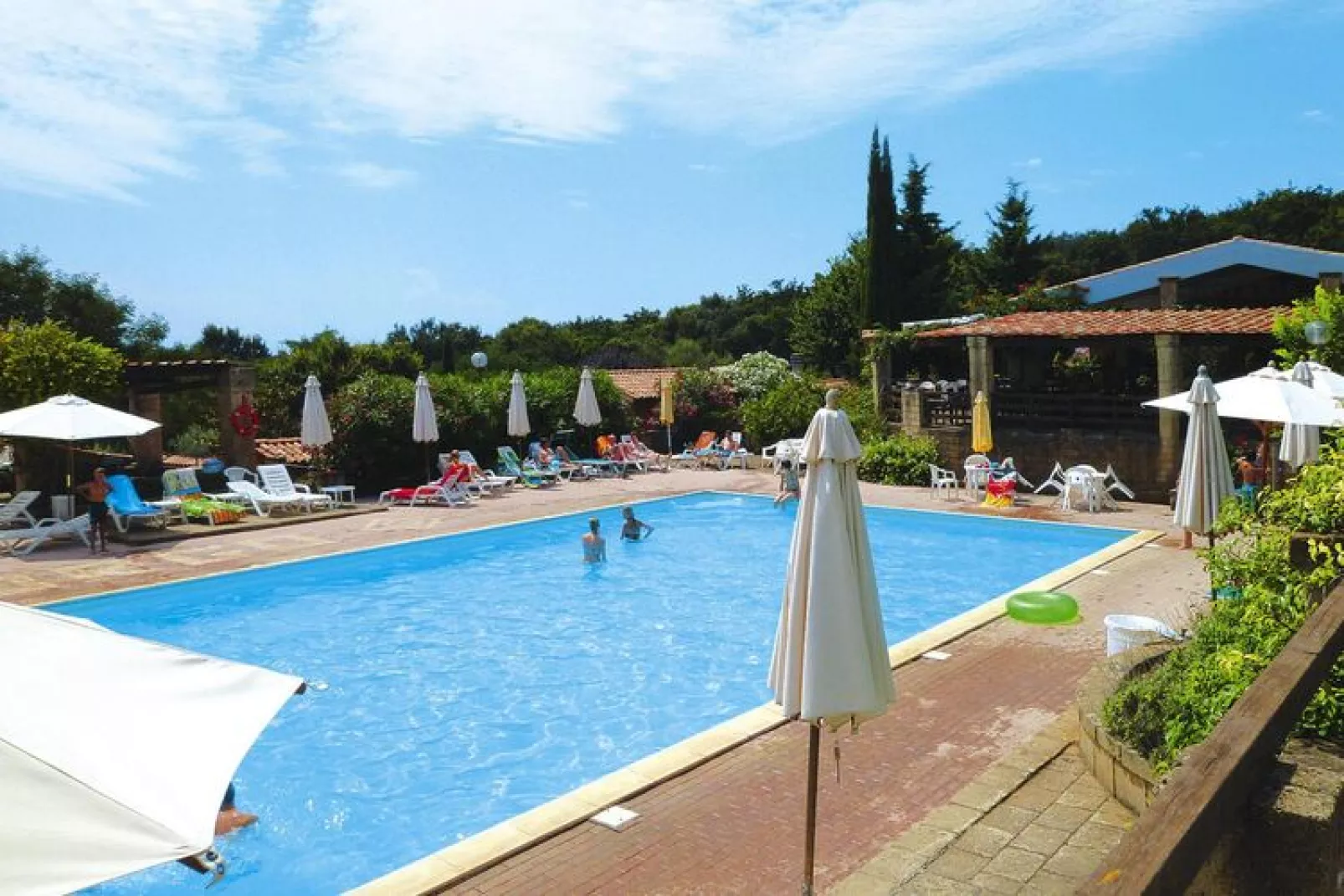 Holiday resort Centro Vacanze il Borgo Guardistallo - 2 letti soggiorno/ teilweise ueber 2 Etagen-Zwembad