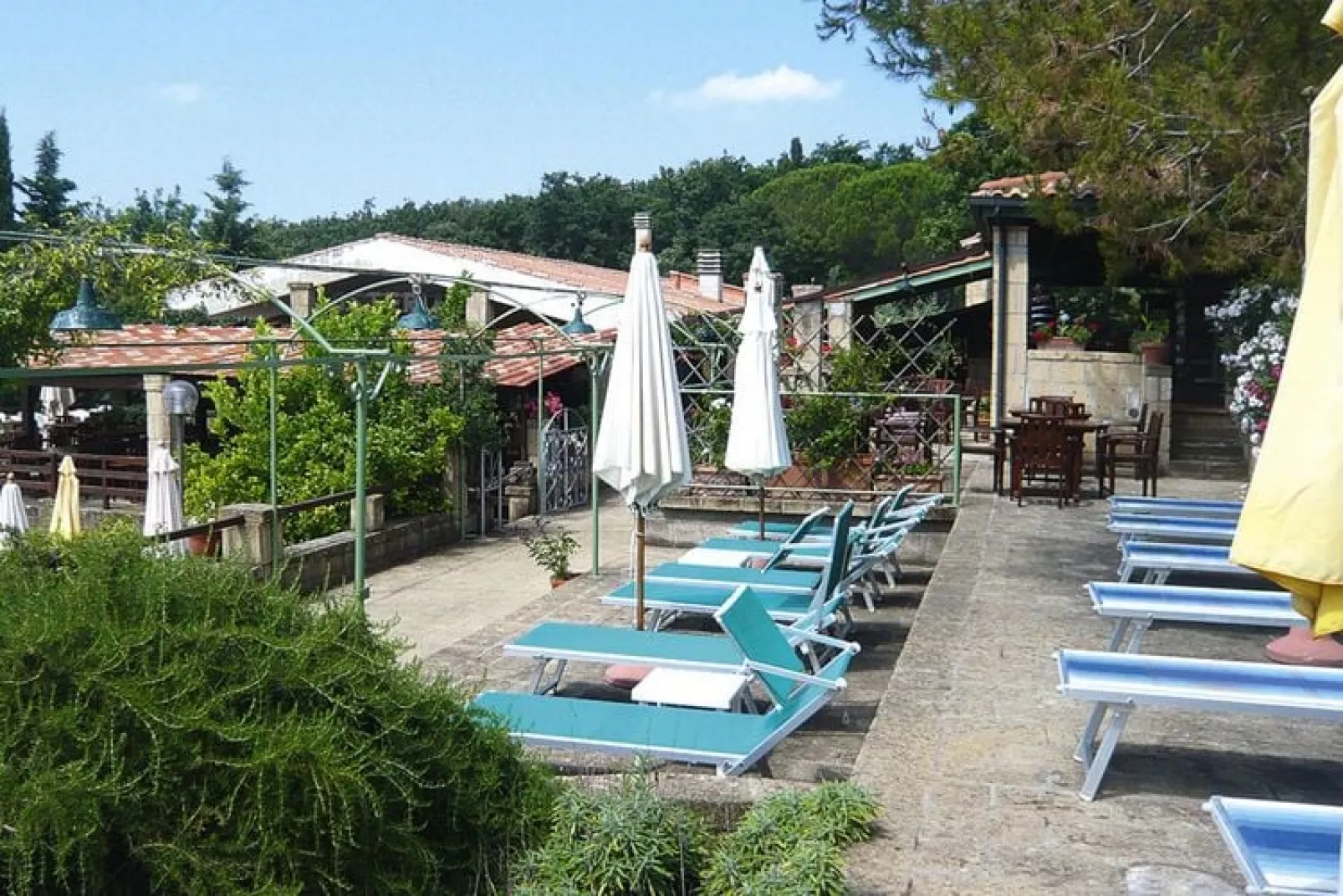 Holiday resort Centro Vacanze il Borgo Guardistallo - 2 letti soggiorno/ teilweise ueber 2 Etagen-Niet-getagd