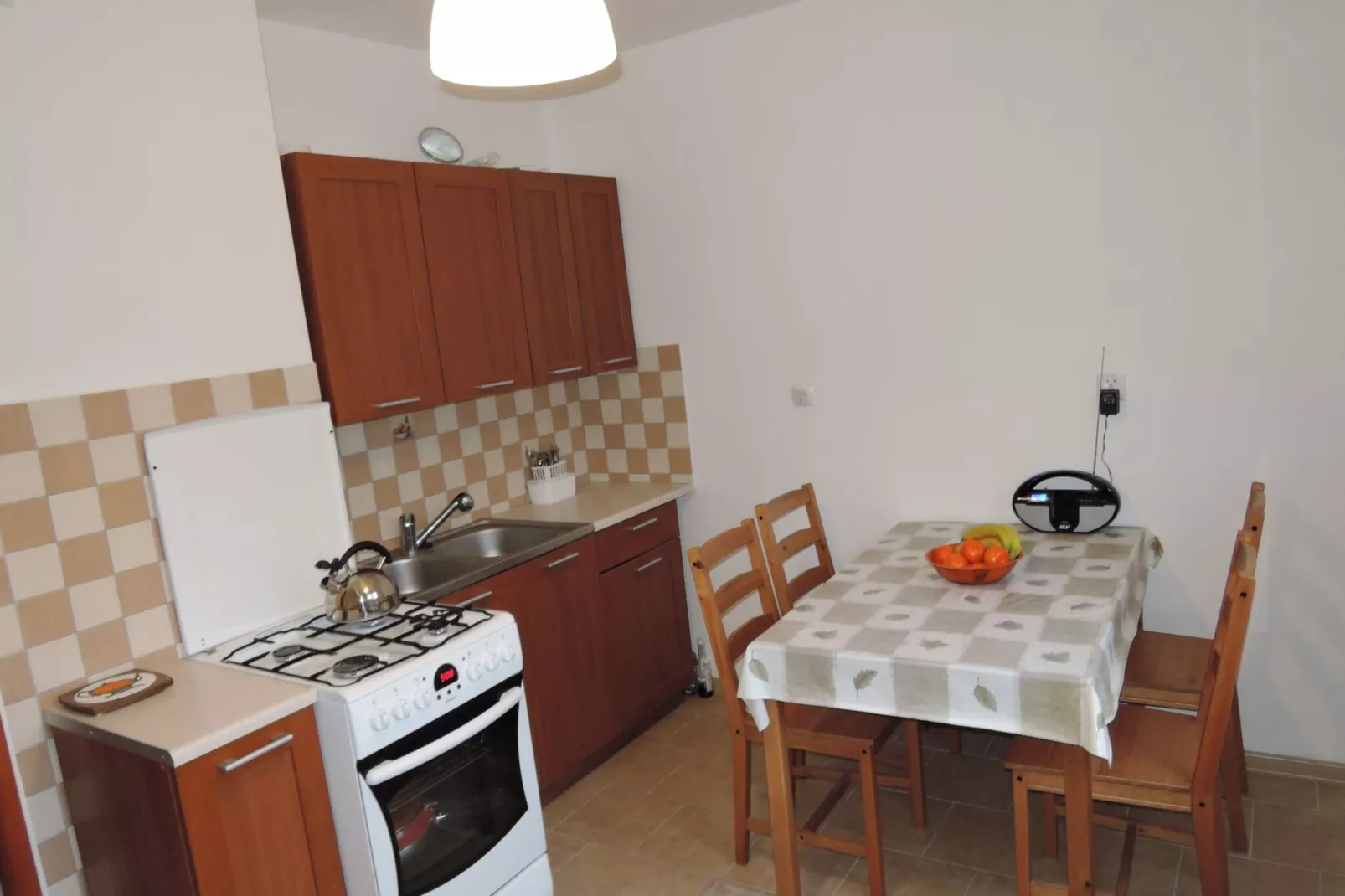 Big holiday home in Kolczewo for 6 persons-Keuken