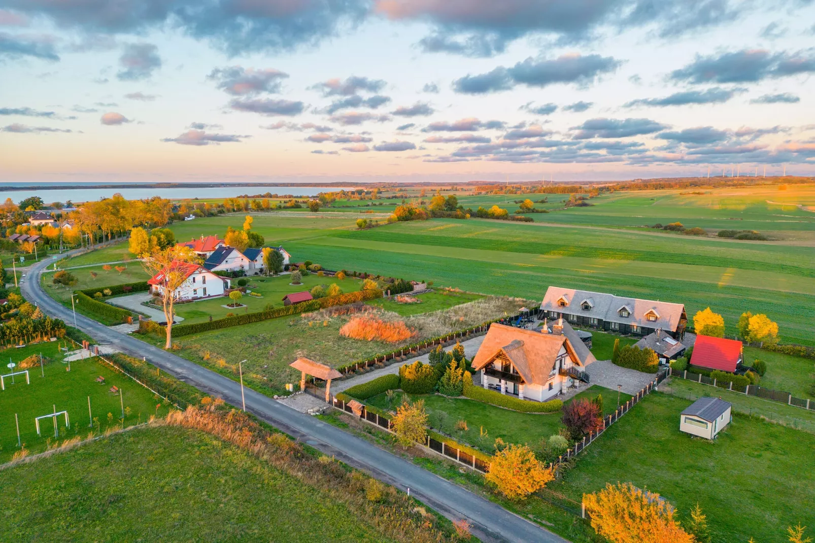 Authentiek huis in West Pomeranian, dicht bij het strand-Gebieden zomer 1km