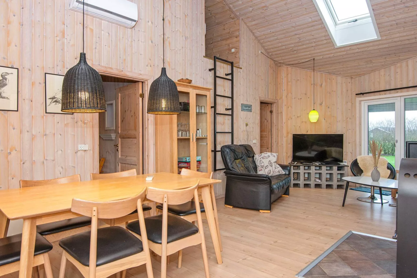 Ruim vakantiehuis in Tarm met sauna en bubbelbad-Binnen