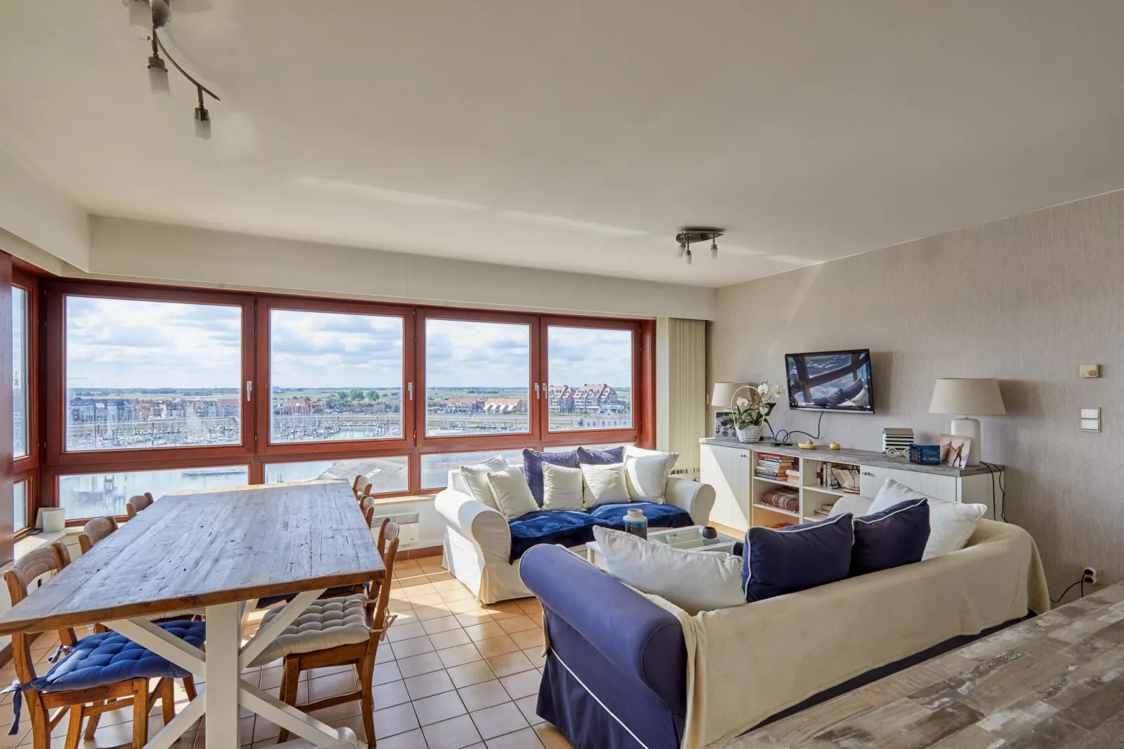 Fallon 7 / 3282474-Woonkamer
